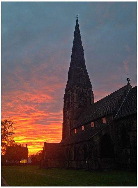 Stunning image of St Matthew’s, Stockport (image by hannahtakespicture via Flickr)