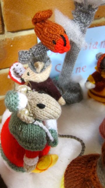 Very cute mice. Very cute mice. By Knitters' Natters from Chandler's Ford.