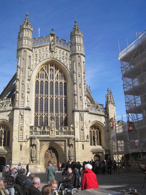 Bath Abbey with Jacob's ladders going up the west façade.