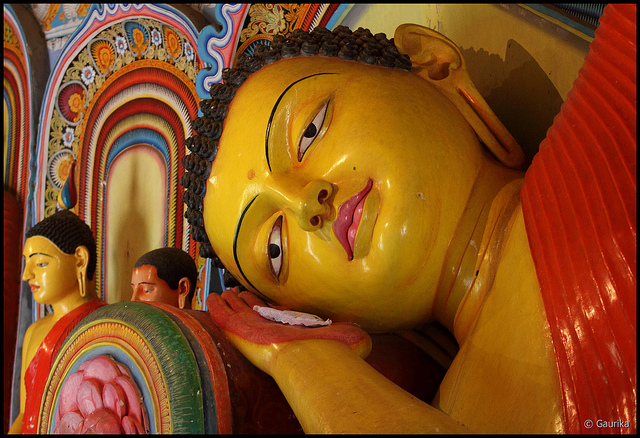 Buddha Statue at Isurumuniya Vihara. Image by <a href="https://www.flickr.com/photos/gaurika/5292819012"> Gaurika Wijeratne</a> via Flickr.