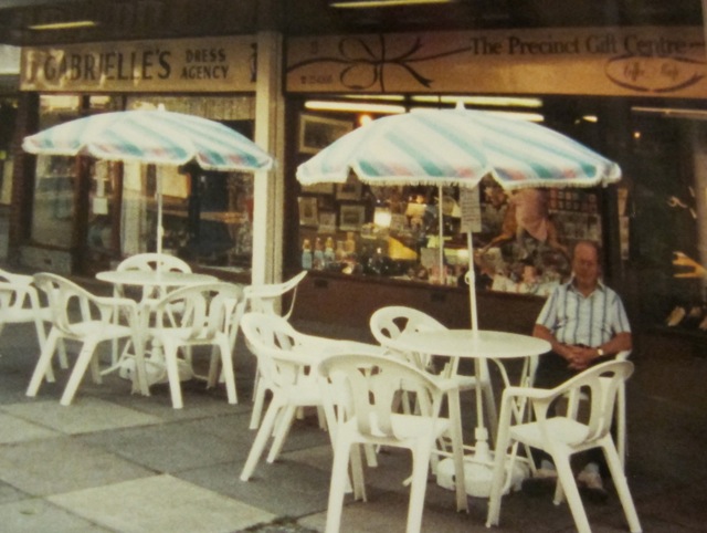 There used to be a lovely sitting area outside the shop too.