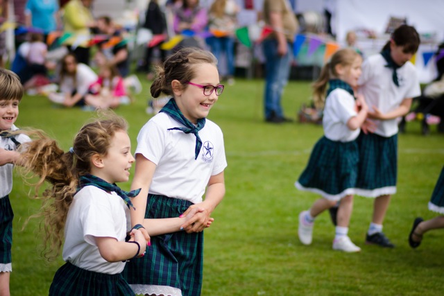 Happy children from Scantabout School. Image: Alan Fry.
