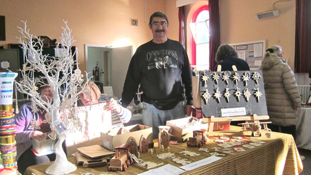 Jeff Parsonson: his wood decorations and toys are of high quality.