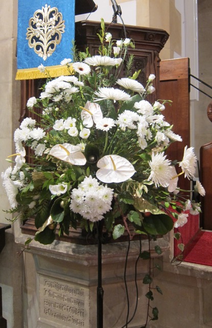 St. Boniface Church at Chandler's Ford - Christmas flowers arranged by Alan Page.
