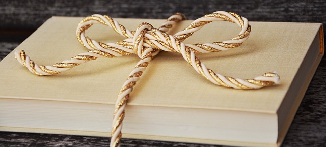 Books made ideal gifts - image via Pixabay
