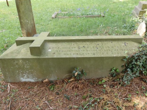 Grave at Pine Road cemetery of person who lived in bedfordshire